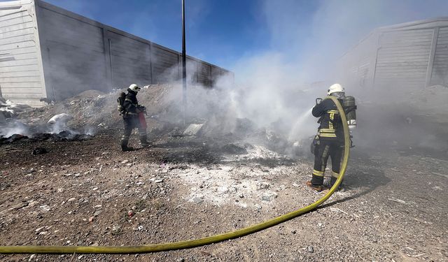 Kahramanmaraş’ta trafo ve atık malzeme yangını korkuttu