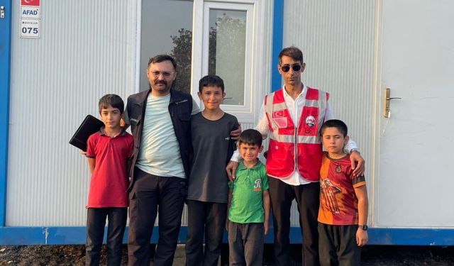 Ülkü Ocaklarından yangın mağduru çocuklara anlamlı destek