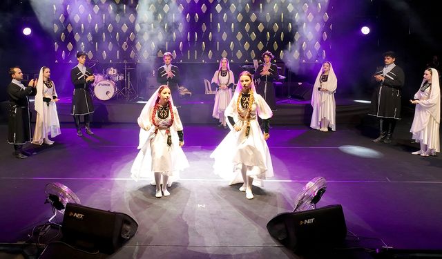 Geleneksel Ağustos Fuarı’nda Kafkasya rüzgarı esti