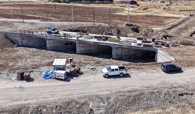 Eski köprü tarihe karışıyor