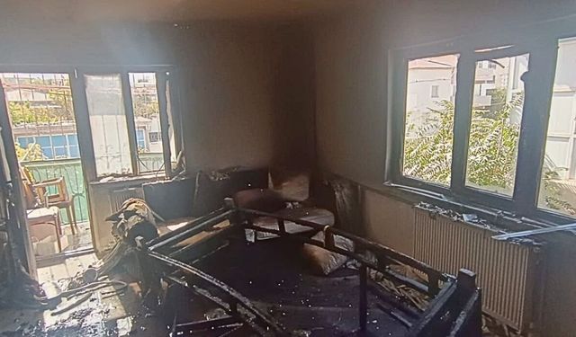 Elbistan’daki yangında ikamet kullanılamaz hale geldi