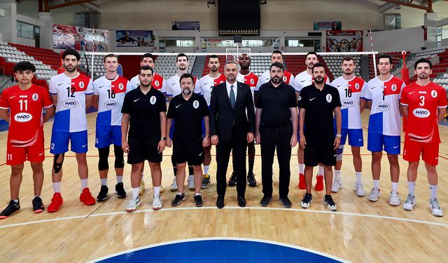 Onikişubat Belediyespor Voleybol Takımı kendi sahasında ilk maçına çıkıyor