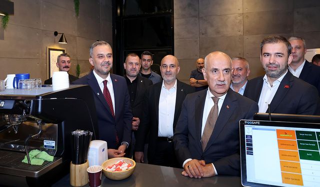 Vahit Kirişci’den Onikişubat Belediyesi’nin yeni markası KahveOn2’ye tam not