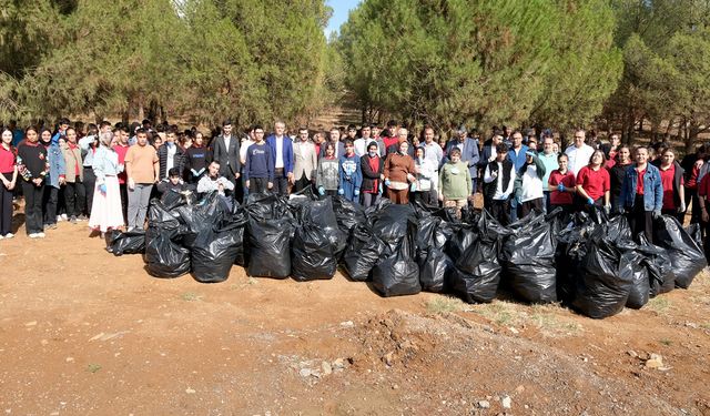 Onikişubat Belediyesi’nden 300 öğrenciyle orman temizliği