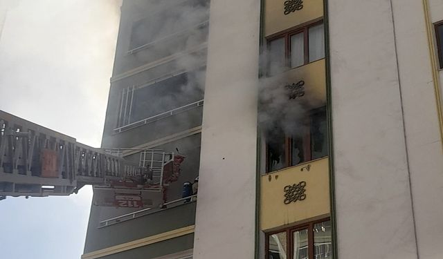 Onikişubat’ta apartman dairesinde korkutan yangın