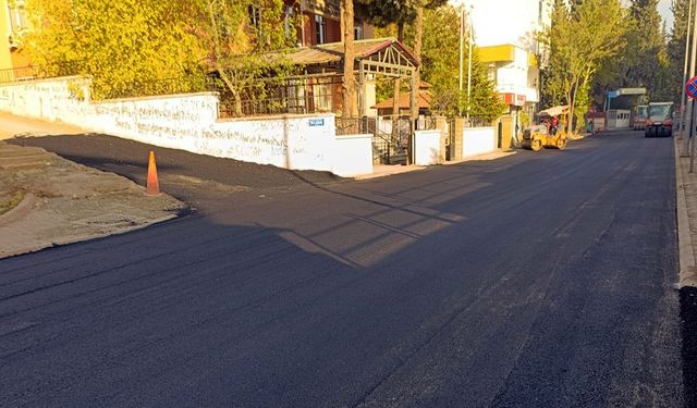 Büyükşehir, yolları bir bir sıcak asfaltla buluşturuyor