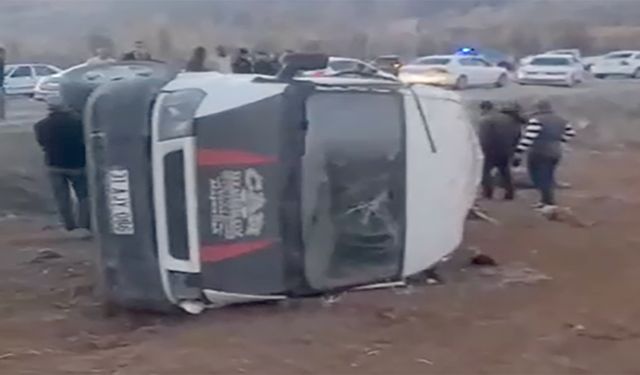 Kahramanmaraş’ta minibüs devrildi: 2 ölü, 10 yaralı