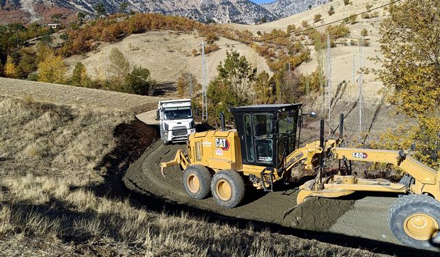 Onikişubat Belediyesi’nden aynı anda 17 farklı kırsal mahalleye ulaşım yatırımı