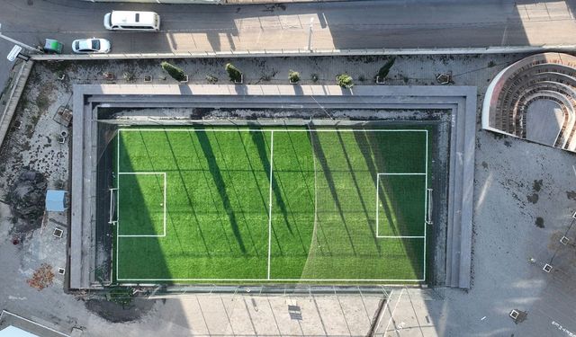 Kahramanmaraş’a 35 yeni halısaha