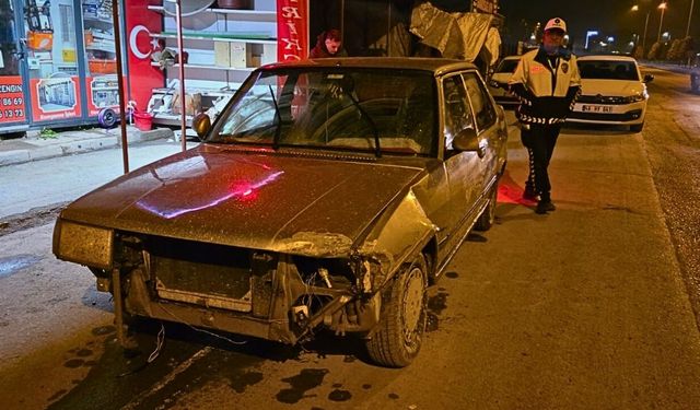 Kahramanmaraş’ta alkollü ve ehliyetsiz sürücü polis otosuna çarptı