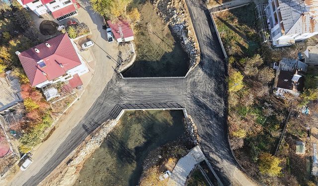 Büyükşehir, Döngel’in yeni köprüsünü ulaşıma açtı