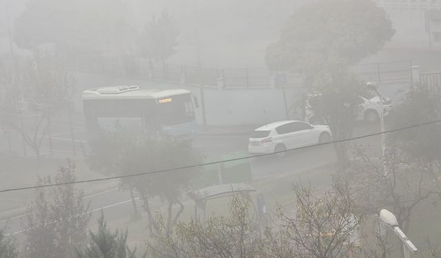 Kahramanmaraş’ta yoğun sis hayatı olumsuz etkiliyor