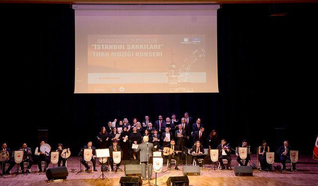 “İstanbul Şarkıları” konseri müzikseverlere keyif dolu bir akşam yaşattı
