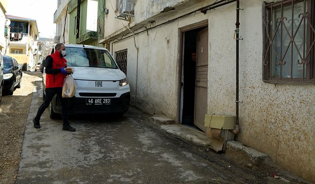 Kahramanmaraş’ta Ramazan ayında 65 yaş üstüne iftarlık ikramı