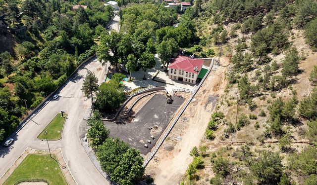 Çınaraltı Çay Bahçesi’nde çalışmalar tamamlanıyor