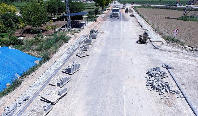 Büyükşehir, Elbistan Tepebaşı Caddesi’nde yenileme çalışmasına başladı
