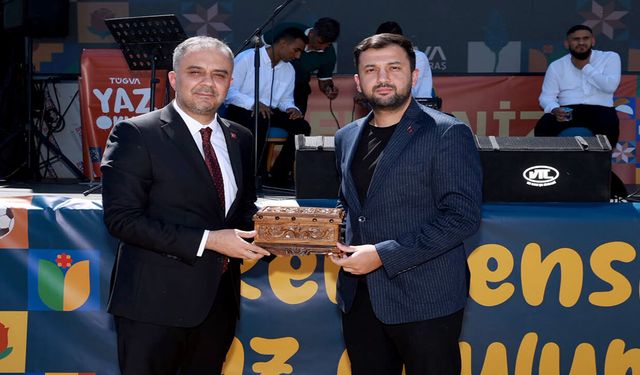 Celal Karatüre’nin sahne aldığı TÜGVA Yaz Okulları, kapanış programı ile sona erdi