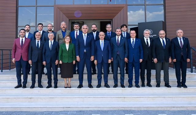 Deprem Bölgesinin 11 İli, Bakan Ersoy’un katılımıyla KMTSO’da buluştu