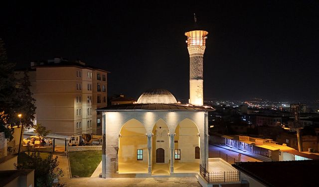 Depremde hasar alan 5 Cami daha yeniden ibadete açılıyor