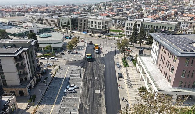 Büyükşehir, Hükümet Bulvarı’nın asfaltını yeniliyor