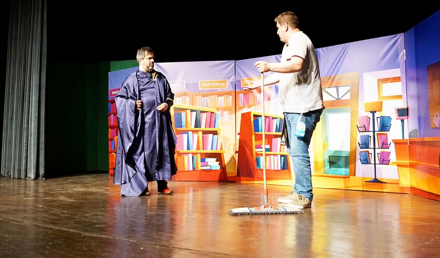 Minikler “Kütüphane Macerası”yla eğlendi