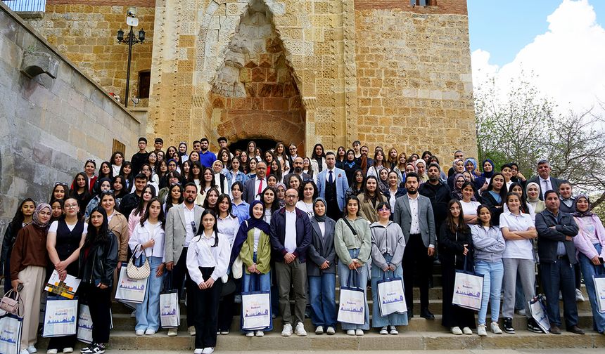 Eshab-ı Kehf’te bir edebiyat yolculuğu