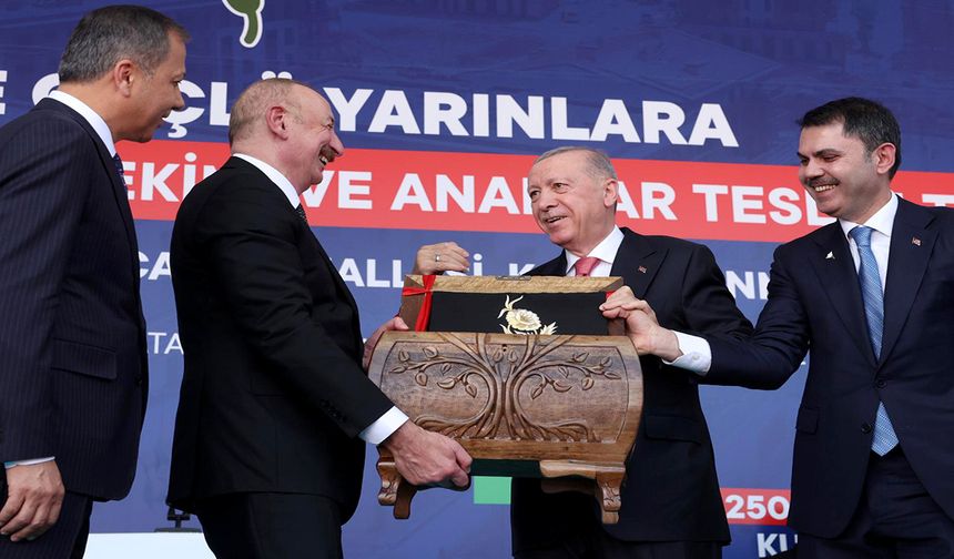 Cumhurbaşkanı Erdoğan ve Aliyev’e Kahramanmaraş’ın tescilli el sanatları hediyesi