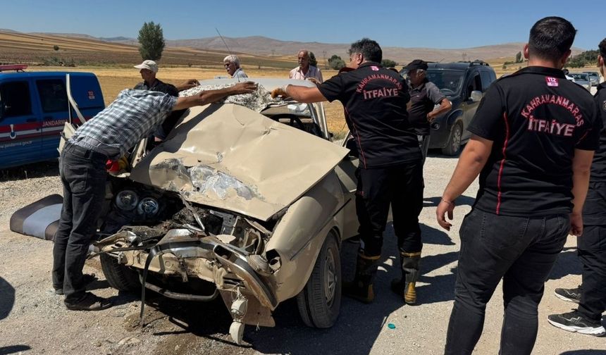 Kahramanmaraş’ta kamyonet ile otomobil çarpıştı: 2 yaralı