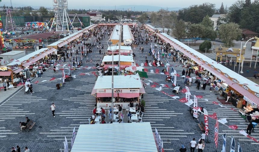 Eğlence, lezzet ve nostalji, Ağustos Fuarı 5. gününde de doludizgin