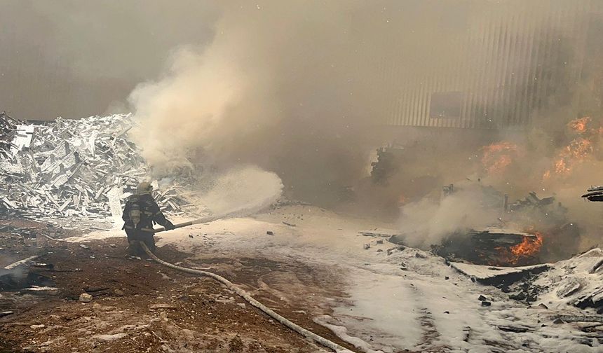 Kahramanmaraş’ta palet üretim tesisinde yangın