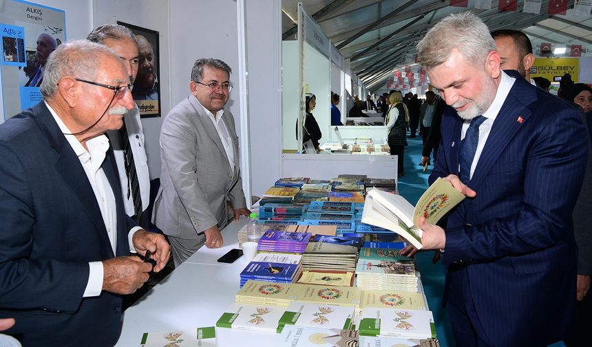 Anadolu’nun En Büyük Kitap Fuarı Kapılarını misafirlerine açtı
