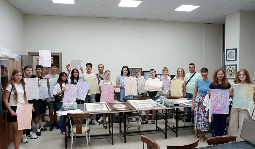 Erasmus öğrencileri KAMEK’te geleneksel sanatlarla tanıştı