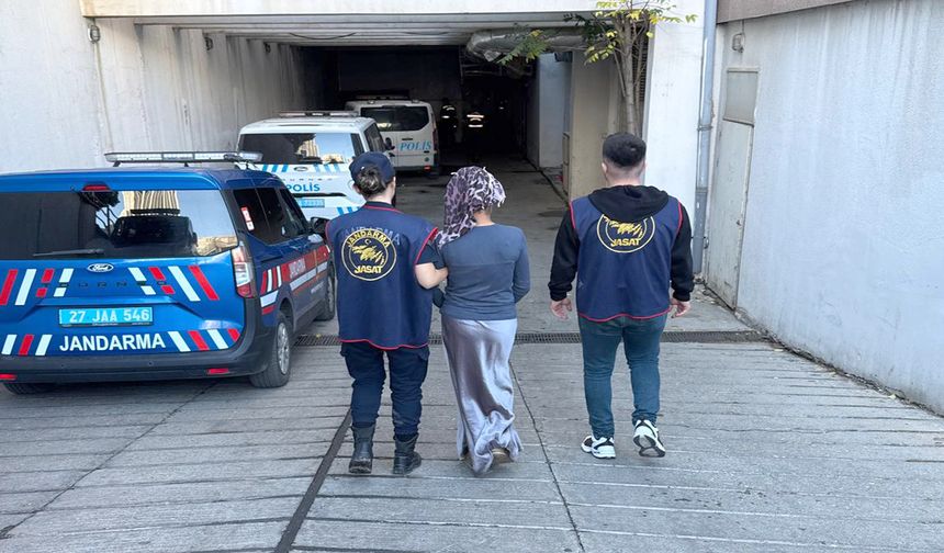 Gaziantep’te jandarma dedektifleri firari hükümlüyü yakaladı