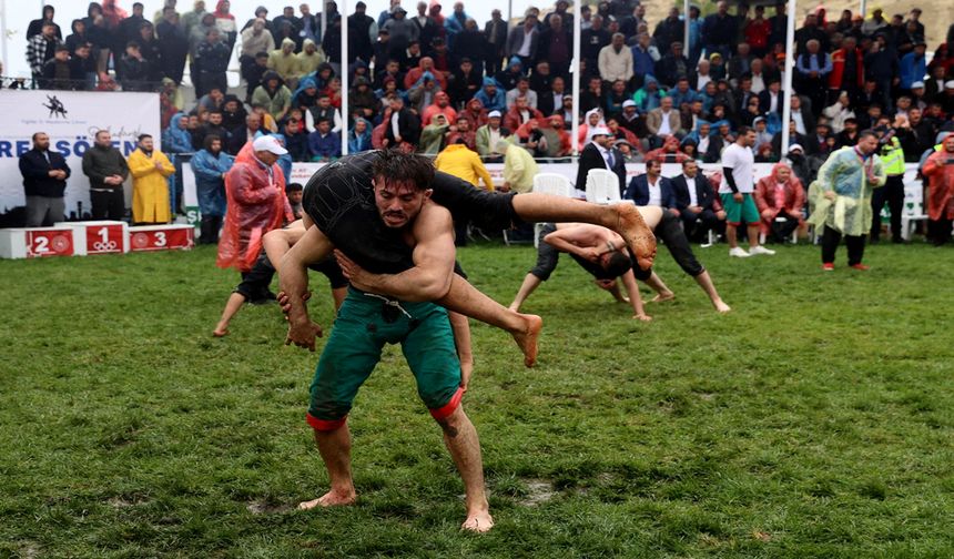 14. Geleneksel Bertiz Baydemirli Kısa Şalvar Güreş Festivali