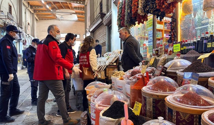 Tarihi Kapalı Çarşı’da gıda güvenliği için kapsamlı denetim