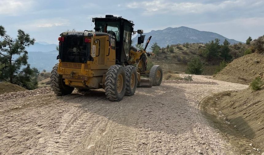 Onikişubat Belediyesi’nden 17 kırsal mahallede 26 farklı noktada yoğun hizmet mesaisi