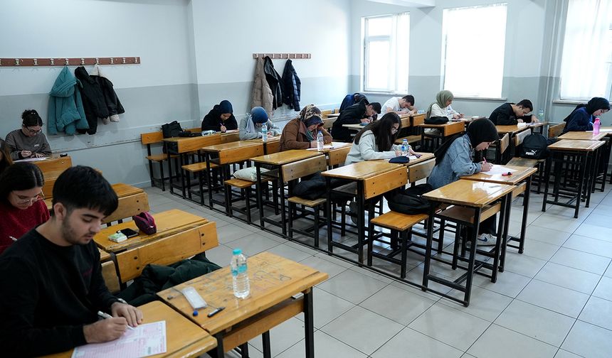 Büyükşehir, Gençleri sınav maratonuna hazırlıyor