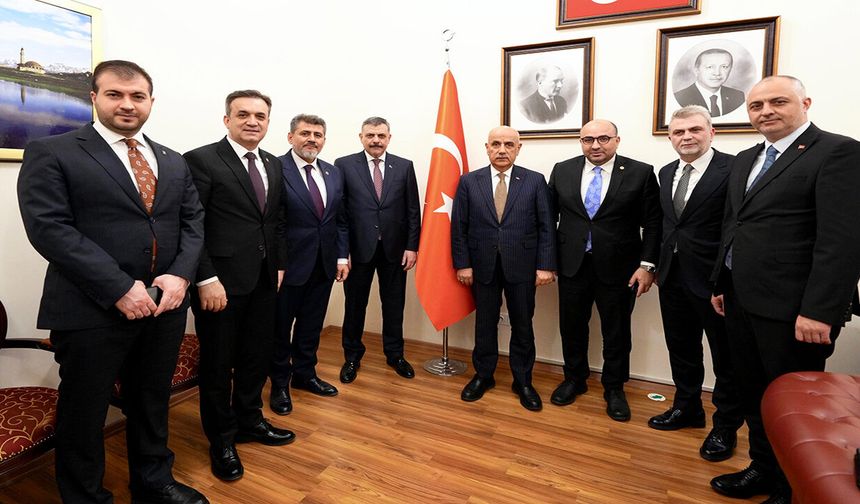 AK Parti Kahramanmaraş Heyeti İçişleri Bakanı Çiftçi ile bir araya geldi