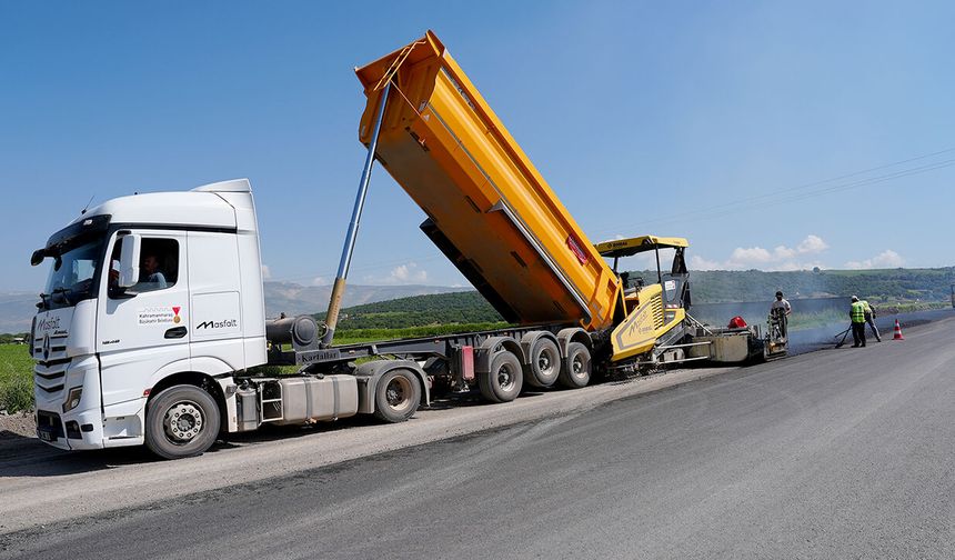 Kahramanmaraş’ta 11 noktada asfalt mesaisi
