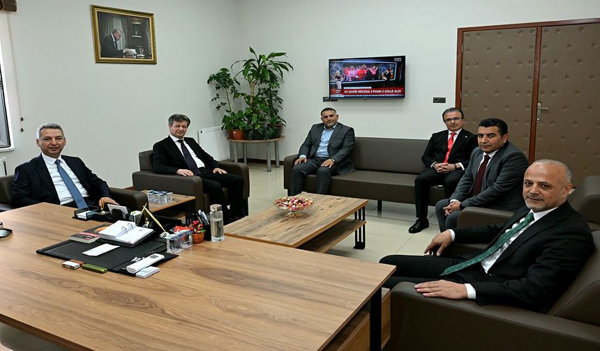 KSÜ Rektörü Okumuş’tan Afşin Belediye Başkanı Kıraç’a ziyaret