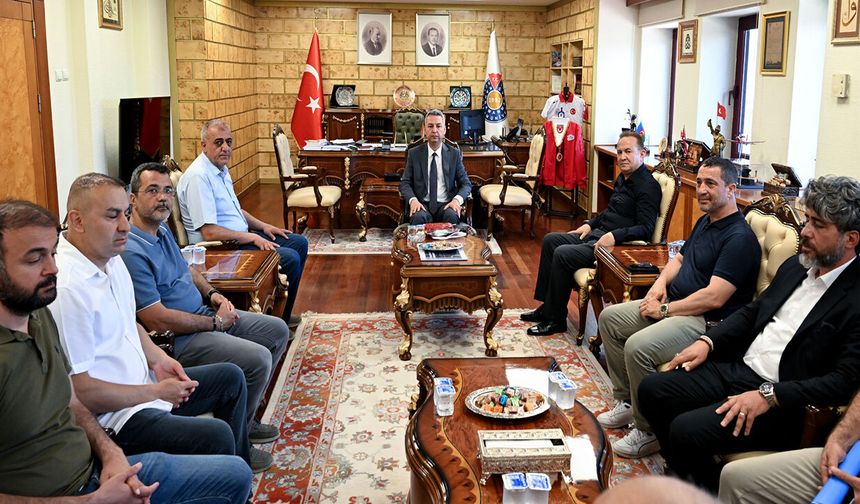KSÜ'de Öğretmen Ayla Kara ve öğrenciler için anlamlı buluşma