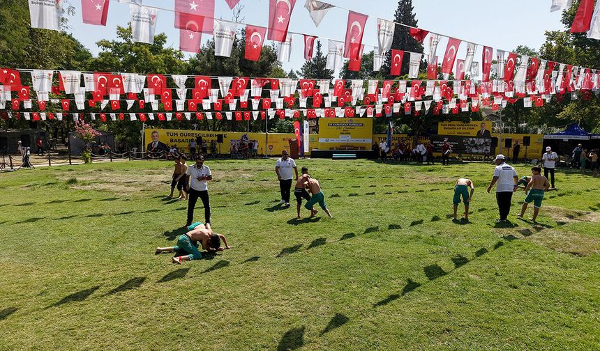 Geleneksel Ağustos Fuarı güreşleri başladı