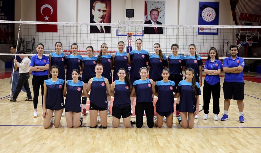 Büyükşehir Belediyespor Kadın Voleybol Takımı, 2. Lig maratonuna hazırlanıyor