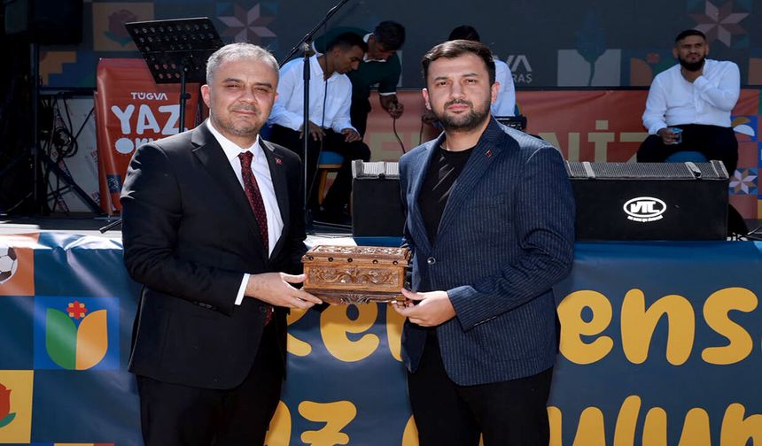 Celal Karatüre’nin sahne aldığı TÜGVA Yaz Okulları, kapanış programı ile sona erdi