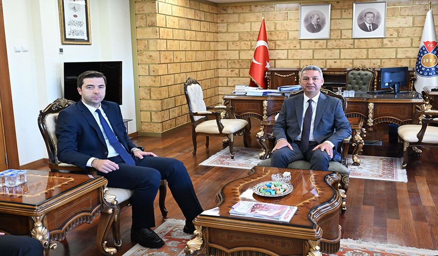 Gençlik Hizmetleri Genel Müdürü Efendioğlu’ndan Rektör Okumuş’a ziyaret