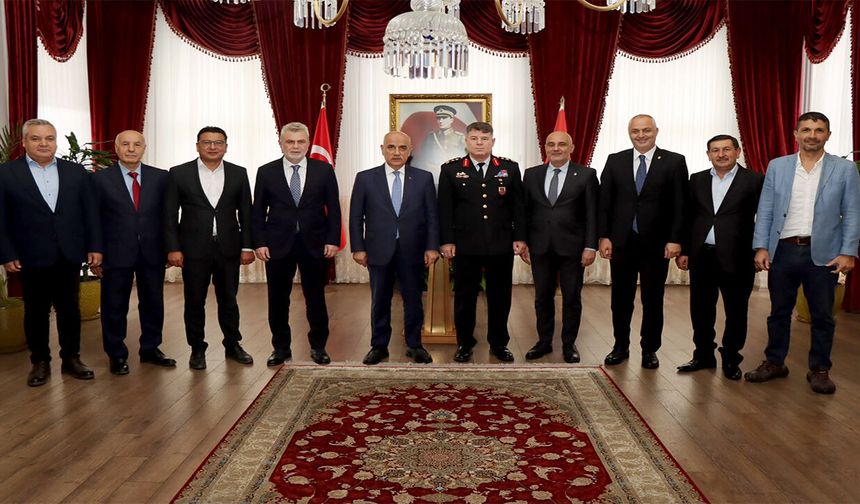 AK Parti Kahramanmaraş Heyeti İl Jandarma Komutanı Tataroğlu’nu Ziyaret Etti