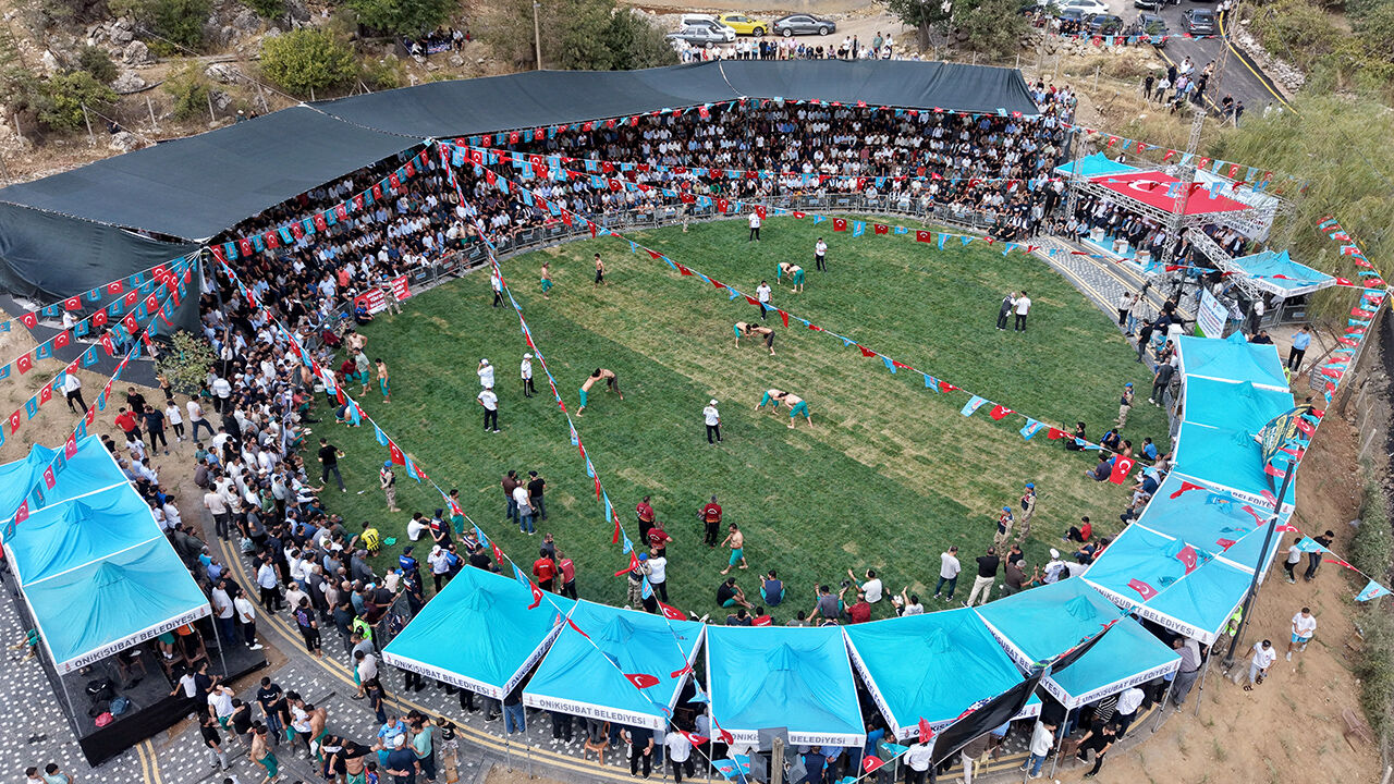 20 yıl sonra Kertmen’de kurulan er meydanının başpehlivanları belli oldu