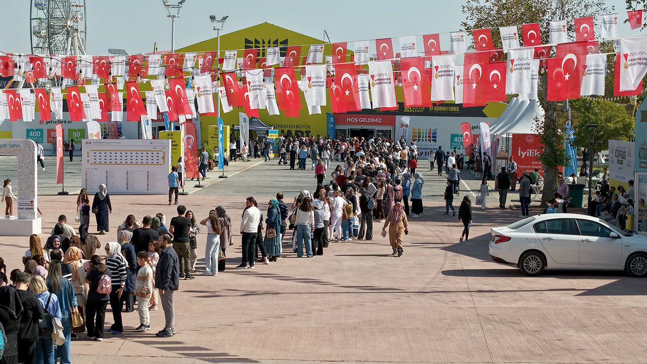 11. Uluslararası Kahramanmaraş Kitap Fuarı ziyaretçi sayısı 400 bini aştı